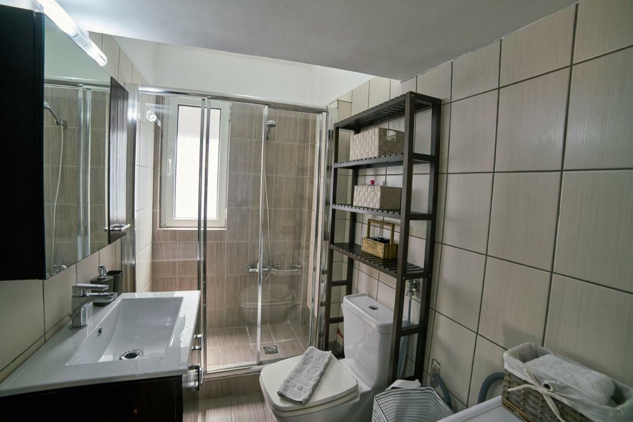V&V Central & Elegant Apartment Athén Kültér fotó