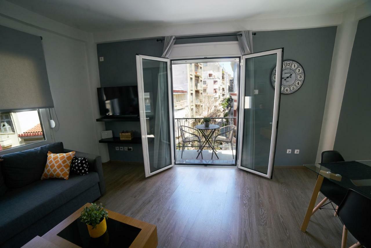V&V Central & Elegant Apartment Athén Kültér fotó